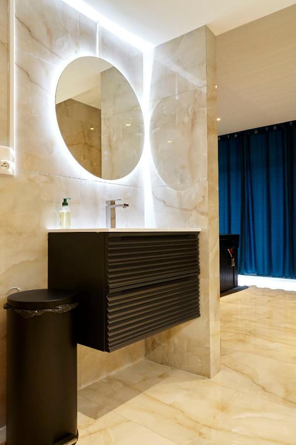 Golden Junior - Jacuzzi Appartement Rouen Buitenkant foto